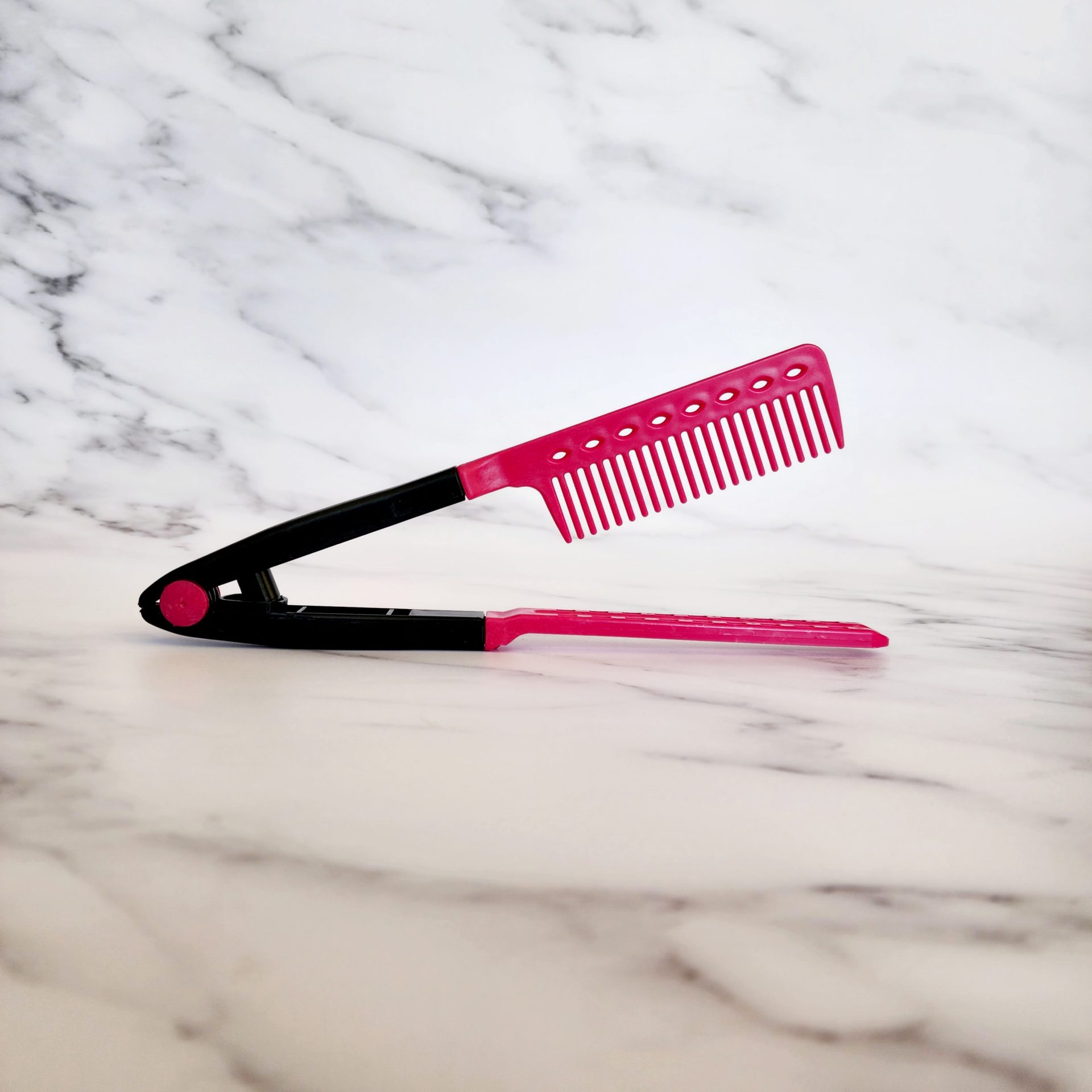 Straightening Comb - Pink - Bespoke Image